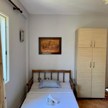 Gazi'S Apartament For Rent Golem  Ngoại thất bức ảnh