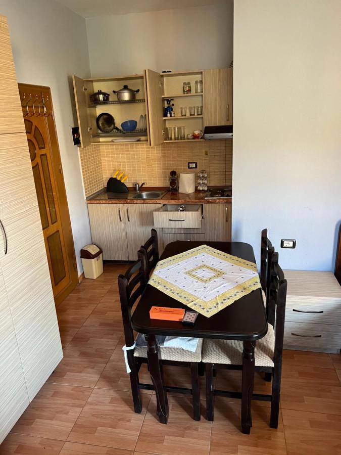 Gazi'S Apartament For Rent Golem  Ngoại thất bức ảnh