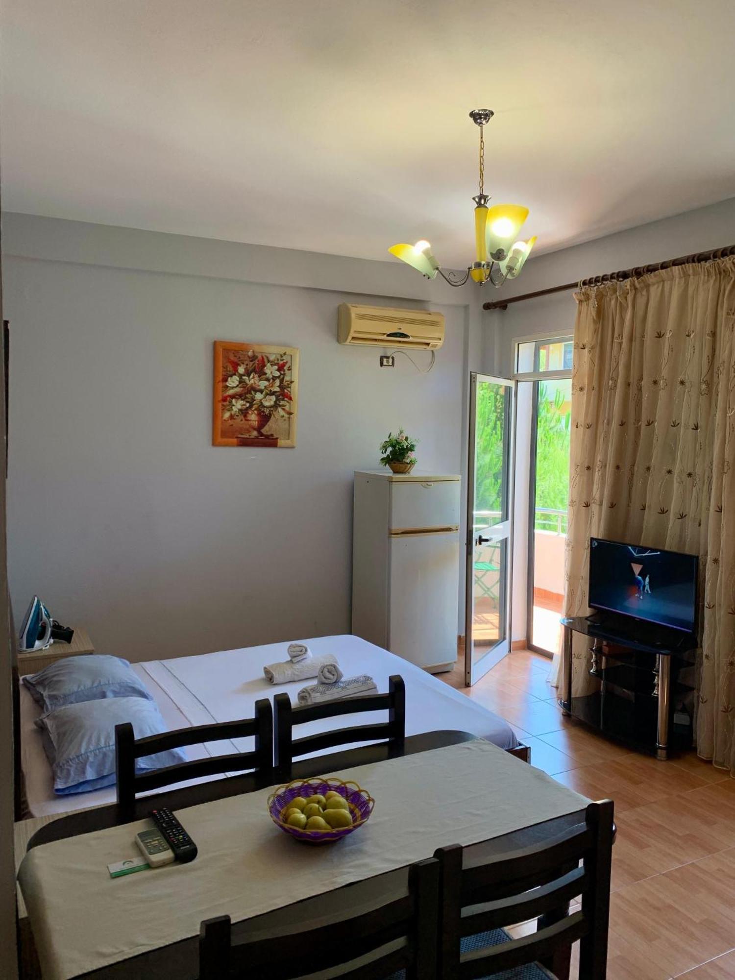 Gazi'S Apartament For Rent Golem  Ngoại thất bức ảnh